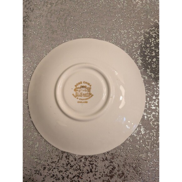 English Castle Bone China Vtg Footed Teacup & Saucer Blueberry Leaf Gold Trim - Picture 7 of 11